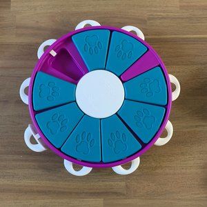 Outward Hound Dog Twister Interactive Treat Puzzle Dog Toy